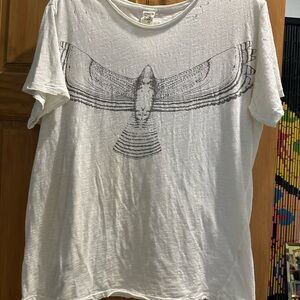 Magnolia Pearl Hawk tee